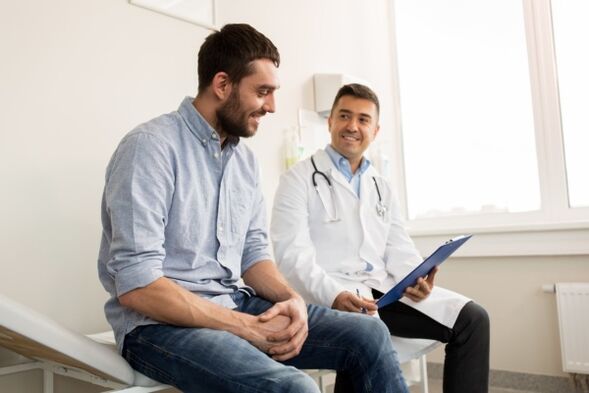Consultation avec un médecin concernant la rééducation après agrandissement du pénis par ligamentotomie